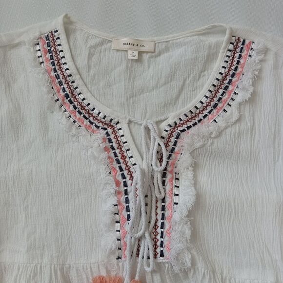 Hailey & Co. White Embroidered Bohohemian Fringe Tassel Blouse Women's Medium - Picture 9 of 12